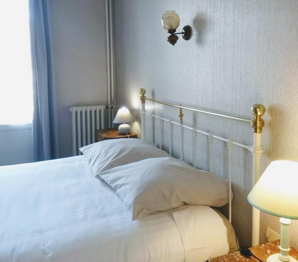 Le Soleil D'or Hotel Vimoutiers Eksteriør billede