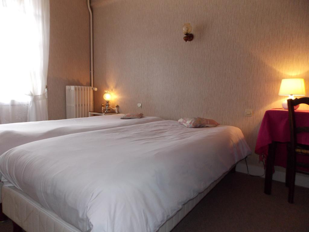 Le Soleil D'or Hotel Vimoutiers Eksteriør billede